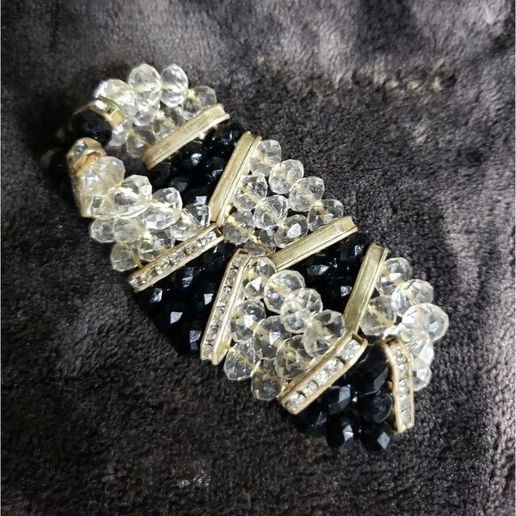 Black bead bracelet  - Picture 1 of 2